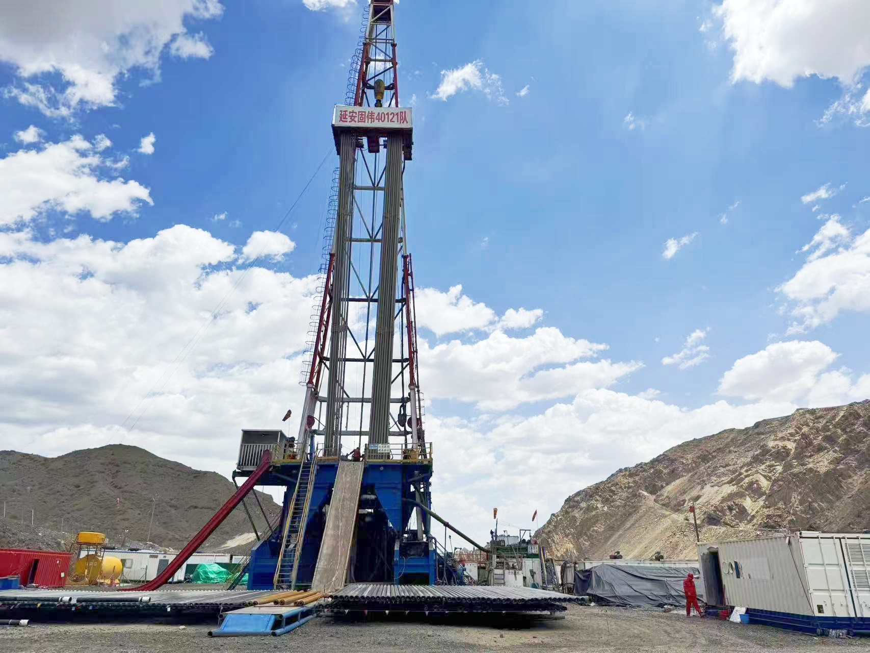 汗水铸就新标杆！伟德国际1946bv官网钻井项目部创单日进尺712米新纪录